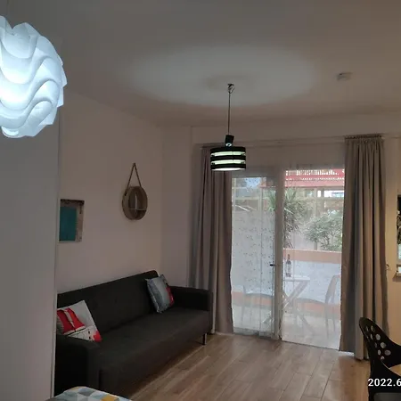 Hand Made Apartment *