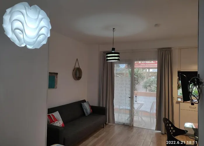 Hand Made Apartment *